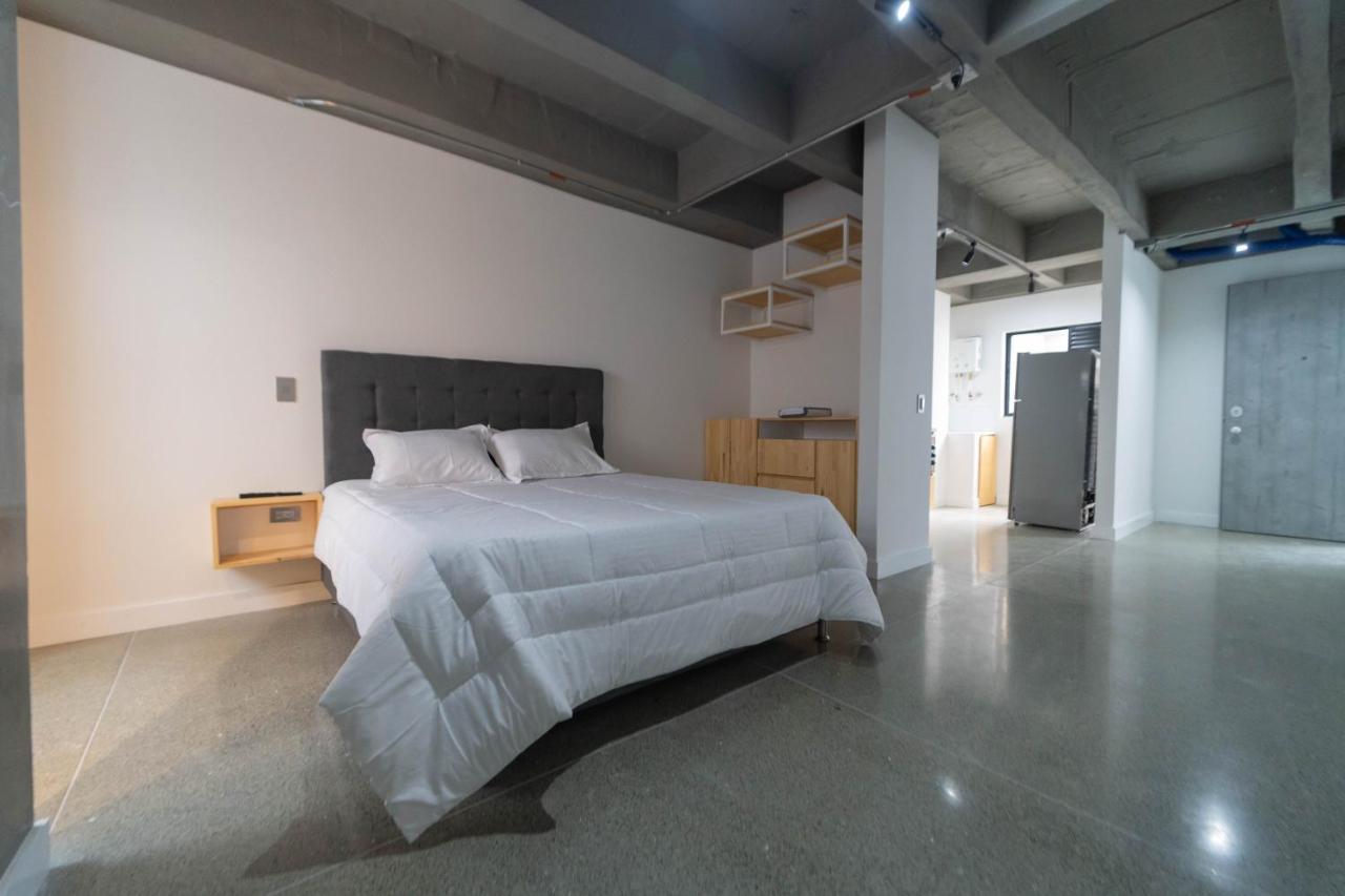 メデジンEdificio Helenaアパートメント エクステリア 写真
